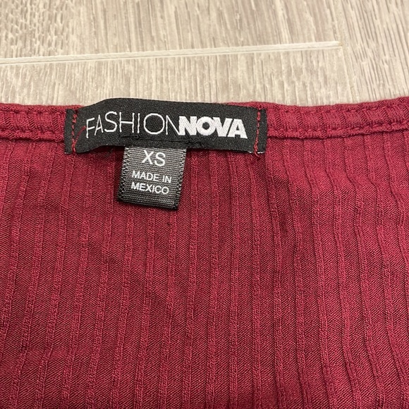 Fashion Nova Crop Top Burgundy Wine Color Long Sleeve - Picture 2 of 2